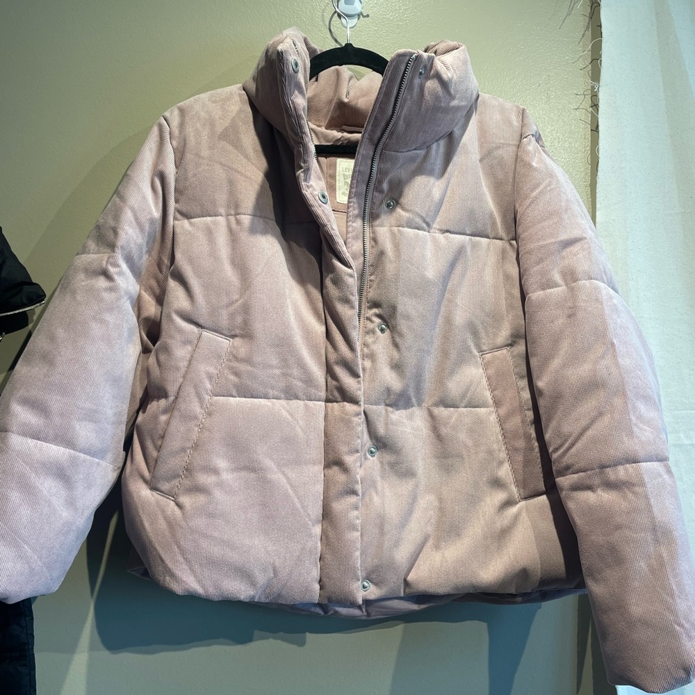 NEW Levi and Strauss Pink Puffer Coat